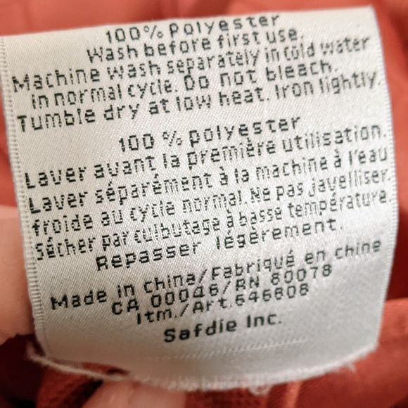 Tablecloth - Picture 3 of 3